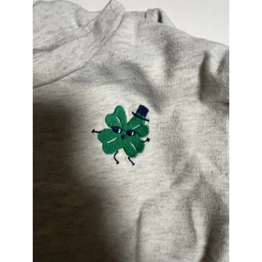 St Patrick's Day sweatshirt Kids size Carters 2T‎